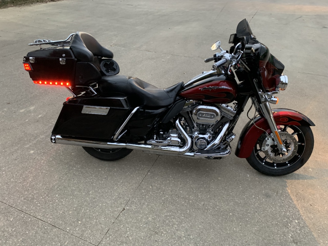 2011 Harley Davidson  FLHTCUSE6 CVO Electra Glide Ultra Classic 